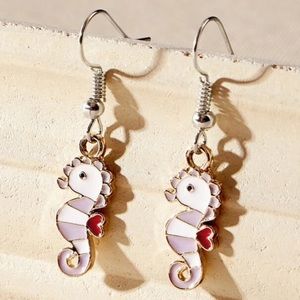 🔴 Sea Horse Earrings